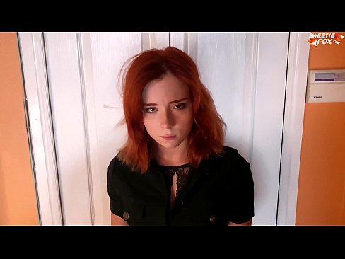 ❤️ La guàrdia de seguretat va castigar a una dona bonica per robar - Cum a la boca ❤️❌ Porno a nosaltres ❤
