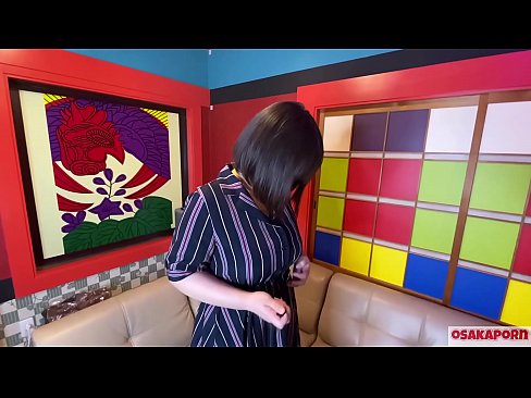 ❤️ Una maca japonesa de grans tetes es masturba amb joguines sexuals i té un orgasme. Ella parla en una entrevista de la seva putada experiència. Tetes enormes i cony pelut gemegant fort. Osakaporn ❤️❌ Porno a nosaltres ❤
